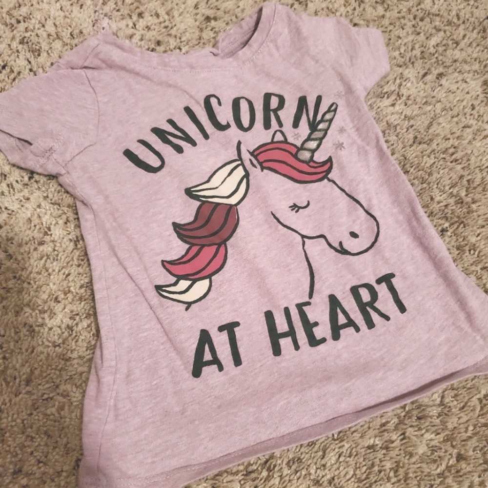 💜Toddler girl unicorn short sleeved top size 3T